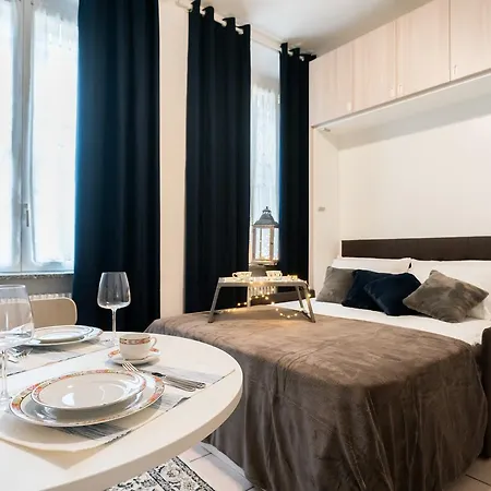 & Smile By Rent * Côme